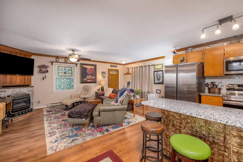 Waterfront Cabin 20 Mins To National Park & Massanutten! Stanardsville Exterior photo